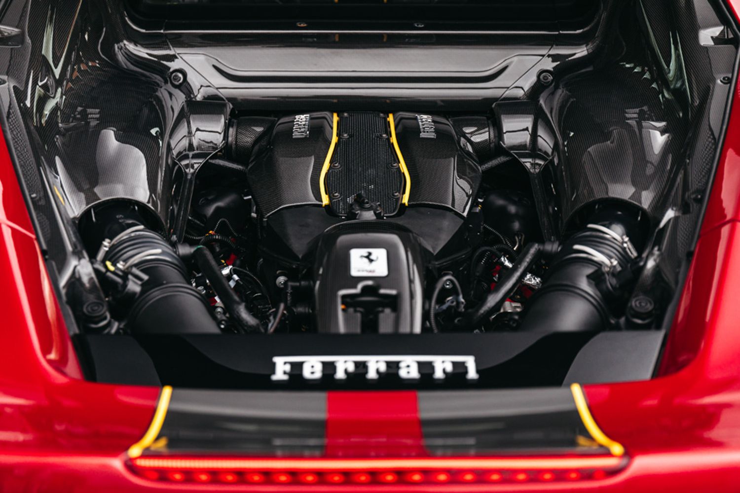 FERRARI 488 PISTA VS COUPE 3.9 VS 2DR SEMI AUTOMATIC
