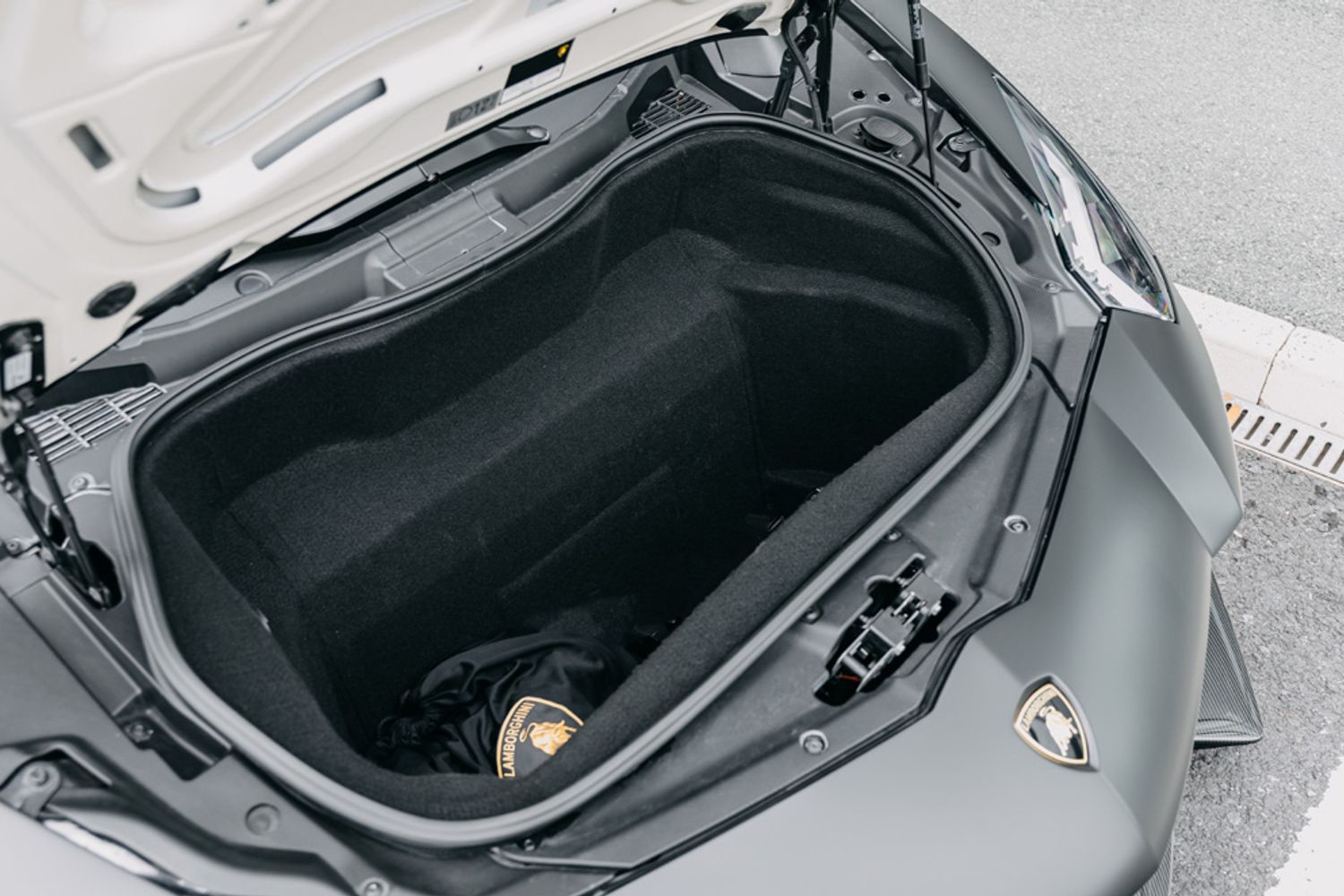 LAMBORGHINI AVENTADOR COUPE 6.5 LP 740-4 S 2DR SEMI AUTOMATIC
