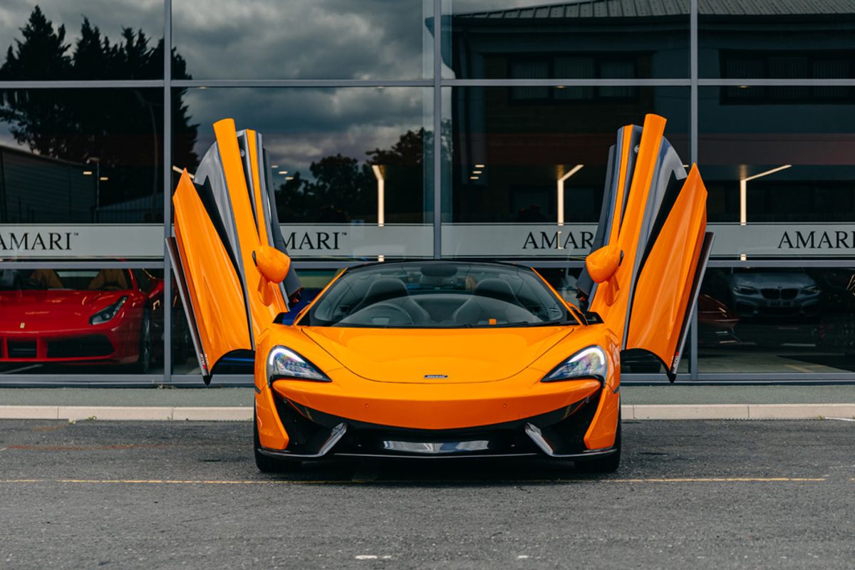 MCLAREN 570S V8 SSG CONVERTIBLE 3.8 V8 SSG 2DR SEMI AUTOMATIC