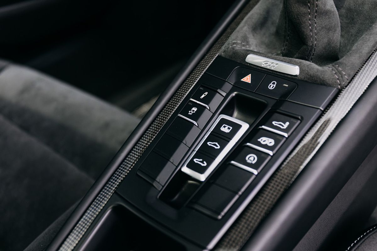 PORSCHE 911 COUPE 3.0 CARRERA GTS 2DR