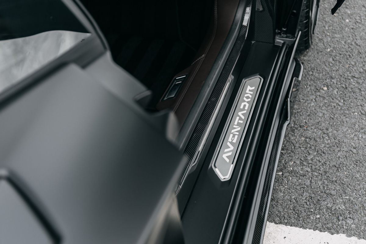 LAMBORGHINI AVENTADOR COUPE 6.5 LP 740-4 S 2DR SEMI AUTOMATIC