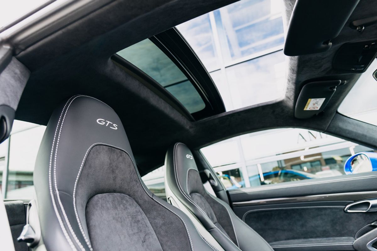 PORSCHE 911 COUPE 3.0 CARRERA GTS 2DR