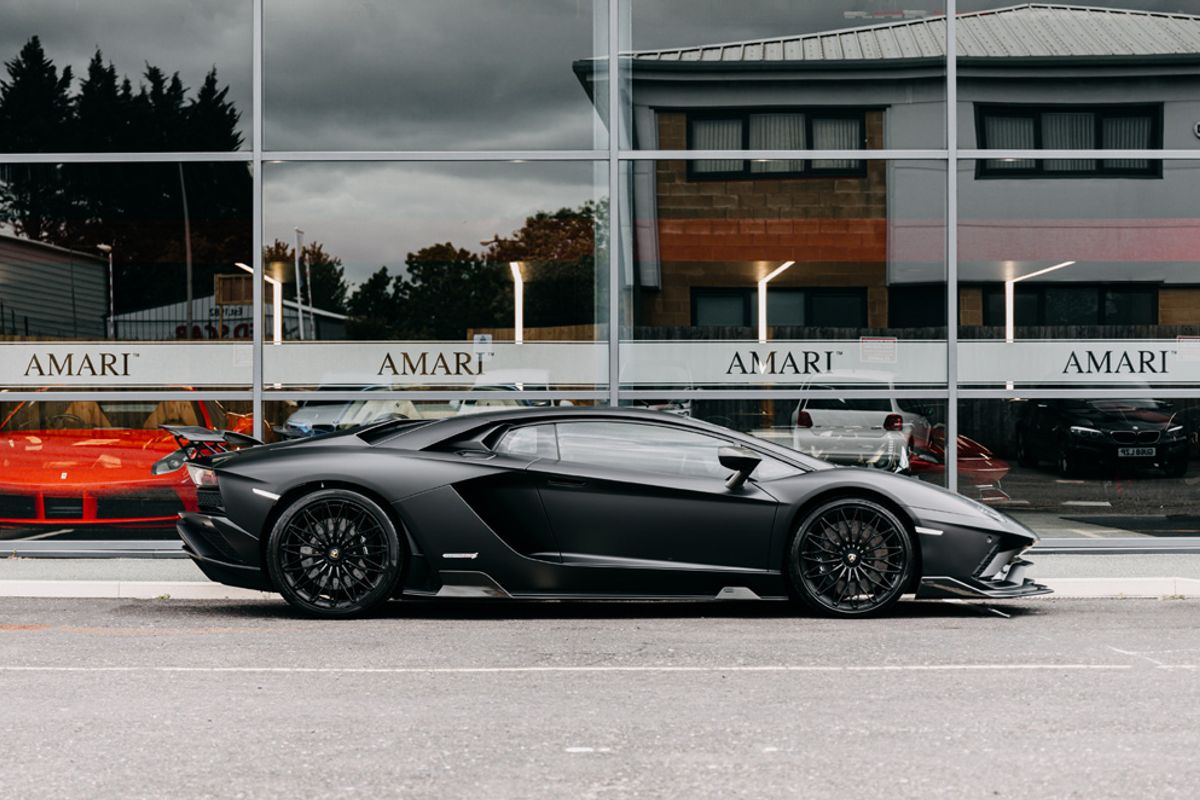 LAMBORGHINI AVENTADOR COUPE 6.5 LP 740-4 S 2DR SEMI AUTOMATIC