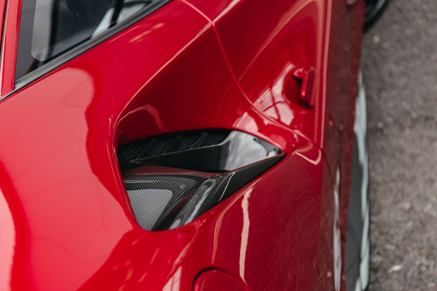 FERRARI 488 PISTA VS COUPE 3.9 VS 2DR SEMI AUTOMATIC