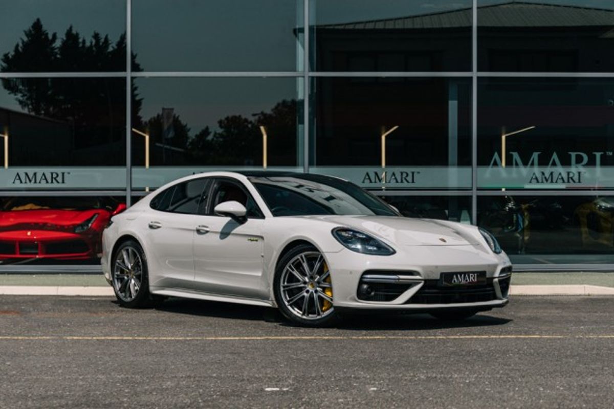 PORSCHE Panamera 4.0 V8 E-Hybrid 7.2 Wh Turbo S