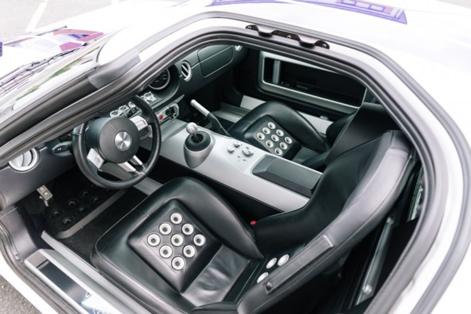 FORD GT COUPE 5.4