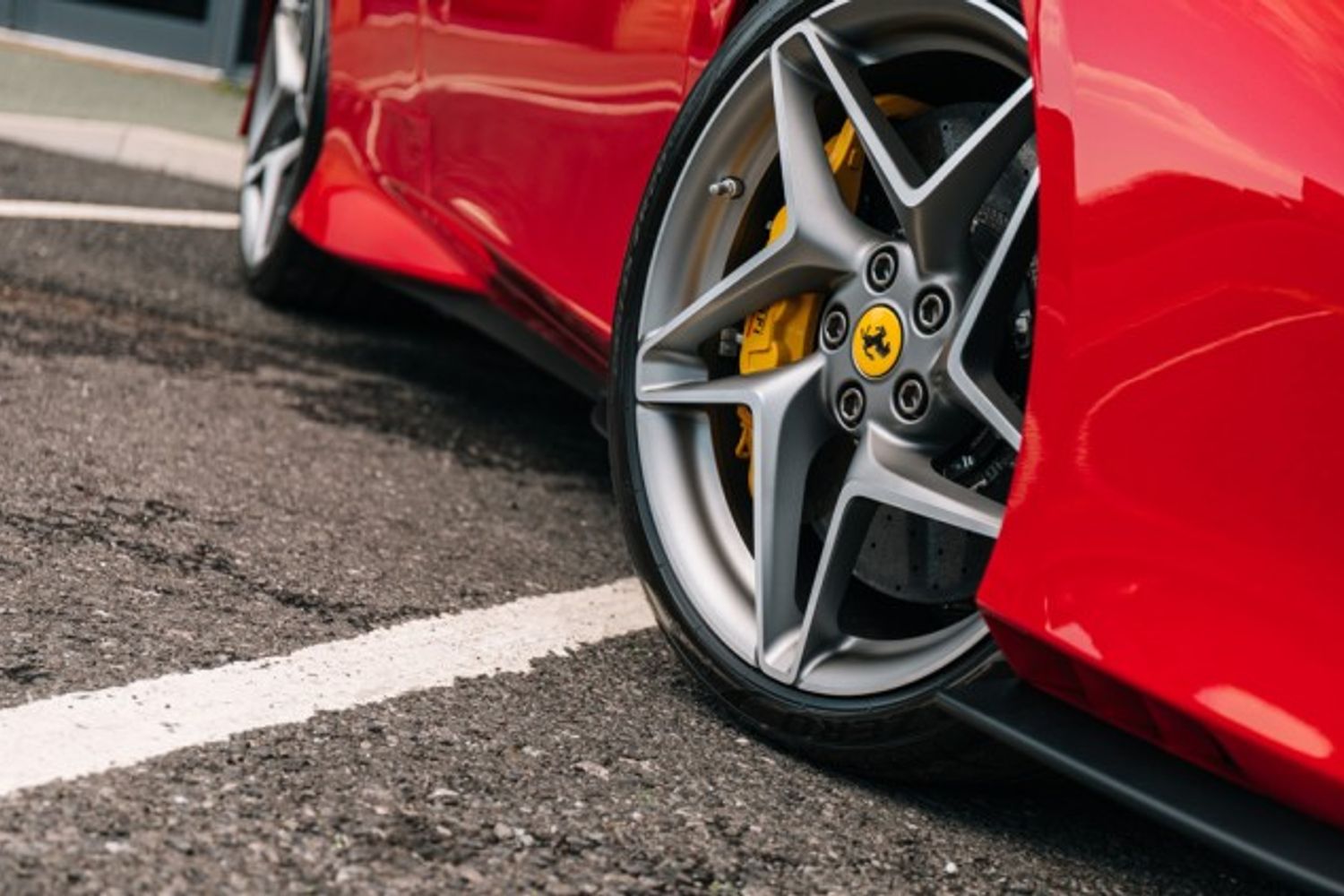 FERRARI F8 TRIBUTO COUPE 3.9 TRIBUTO 2DR SEMI AUTOMATIC