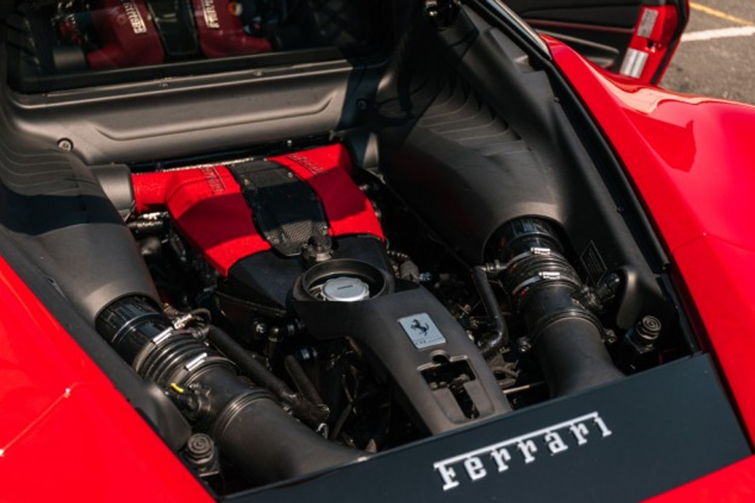 FERRARI F8 TRIBUTO COUPE 3.9 TRIBUTO 2DR SEMI AUTOMATIC