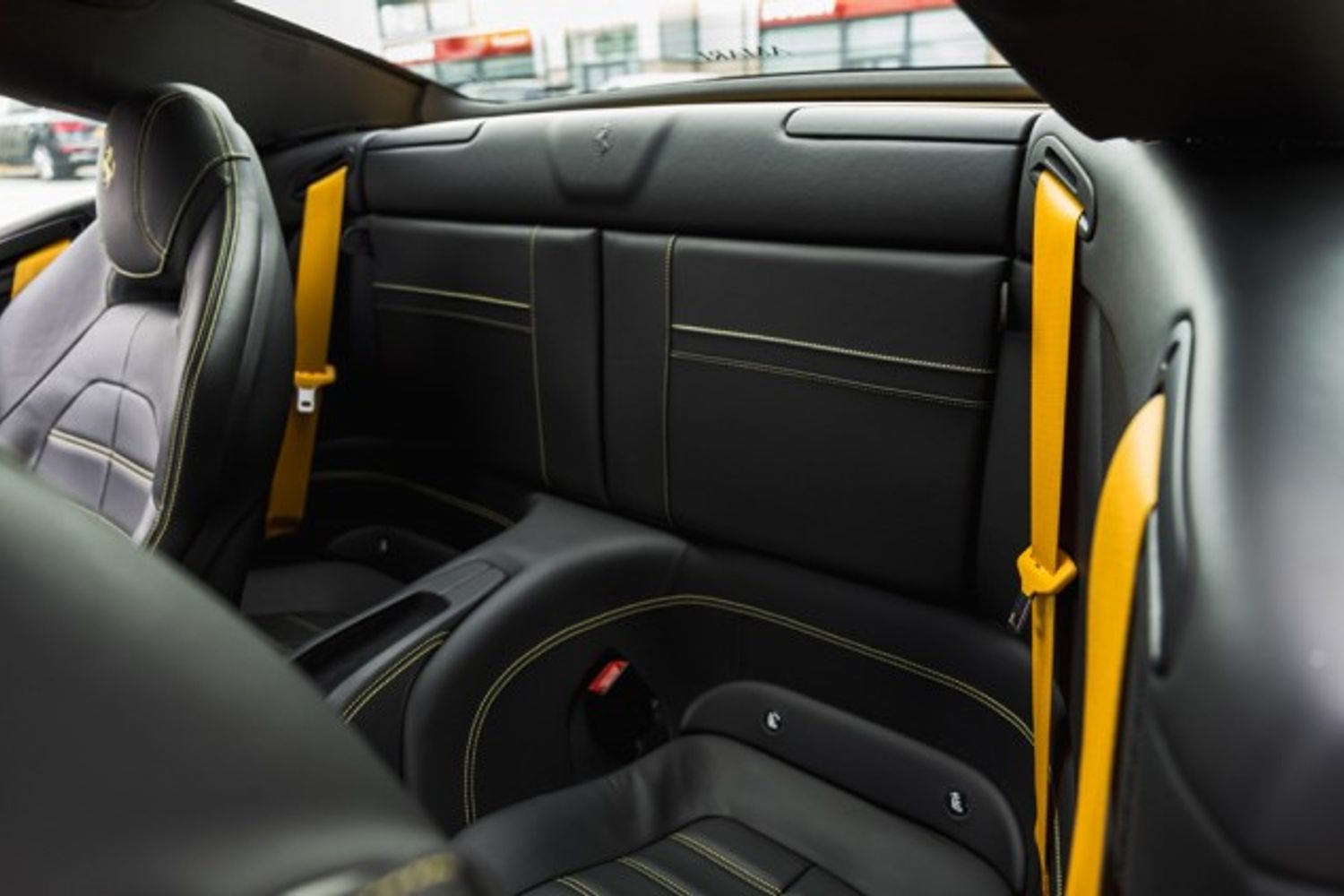 FERRARI CALIFORNIA CONVERTIBLE 3.9 DD 2DR SEMI AUTOMATIC