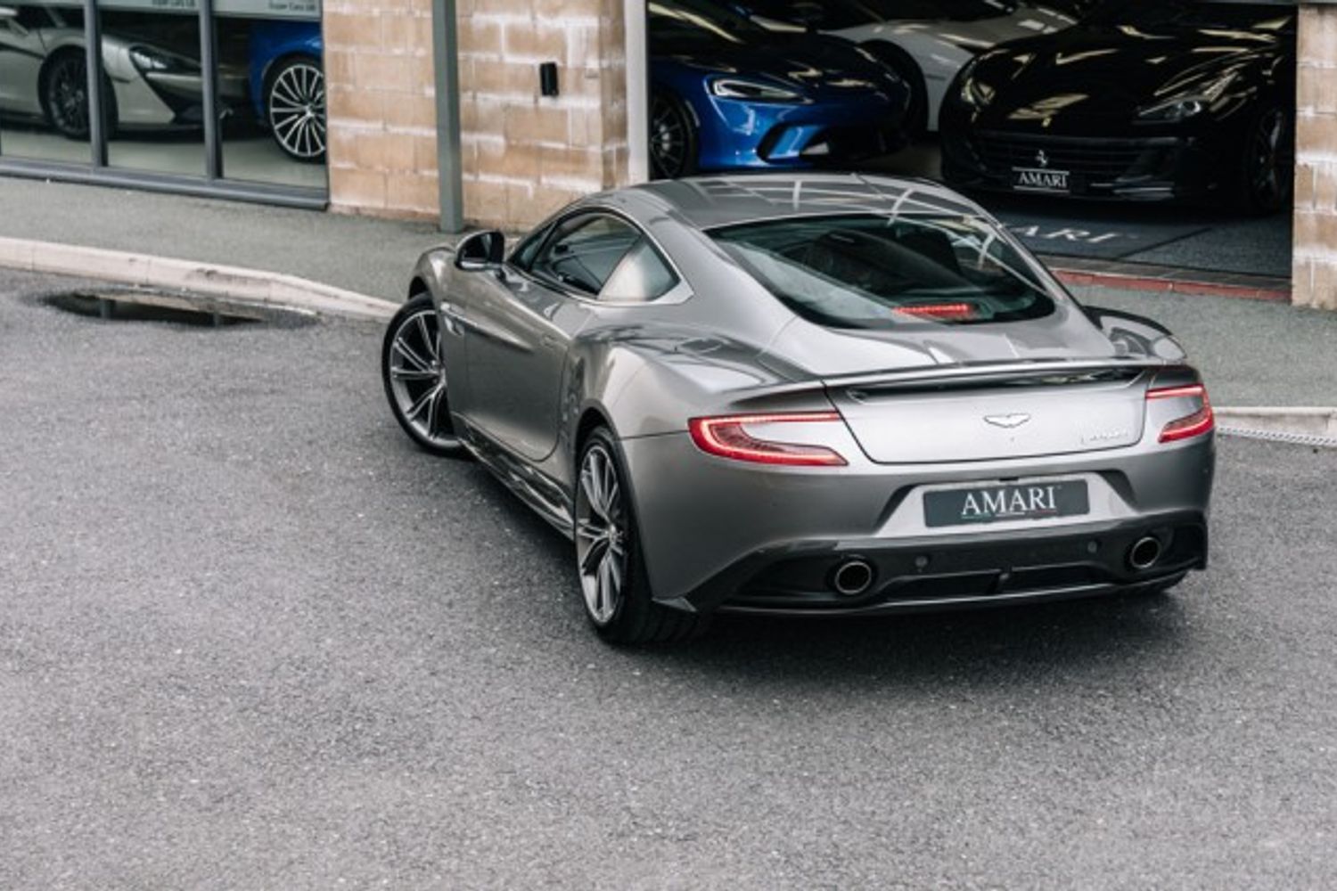 ASTON MARTIN VANQUISH COUPE 5.9 V12 2DR AUTOMATIC