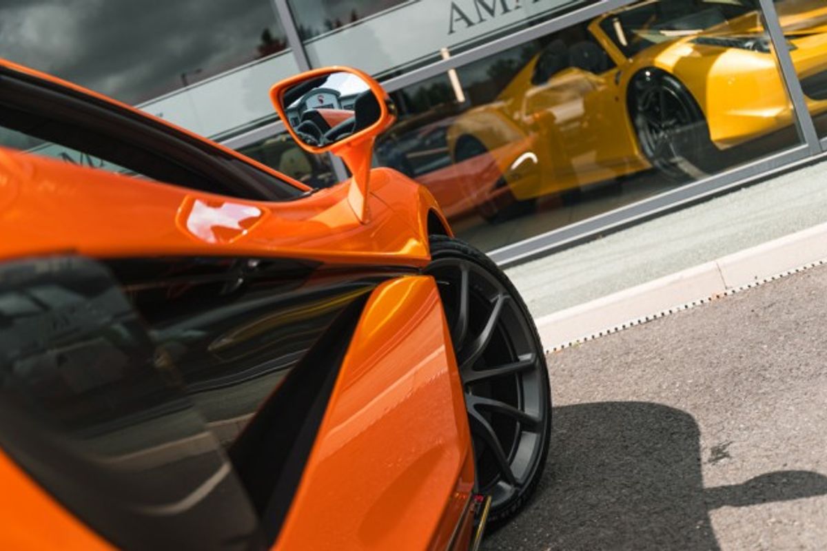 MCLAREN 570S V8 SSG CONVERTIBLE 3.8 V8 SSG 2DR SEMI AUTOMATIC