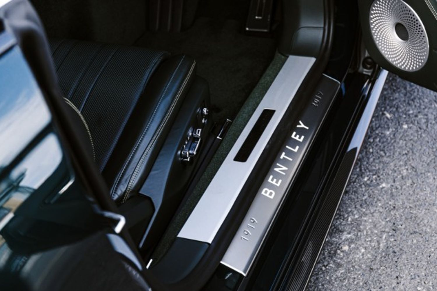 BENTLEY CONTINENTAL GT COUPE 6.0 GT Number 9 Edition