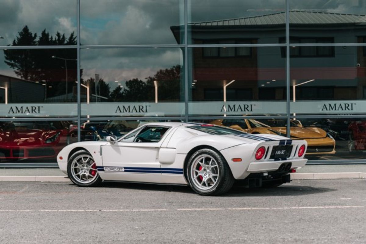 FORD GT COUPE 5.4
