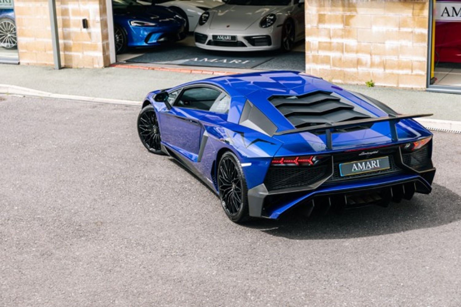 LAMBORGHINI AVENTADOR COUPE 6.5 LP 750-4 SUPERVELOCE 2DR SEMI AUTOMATIC