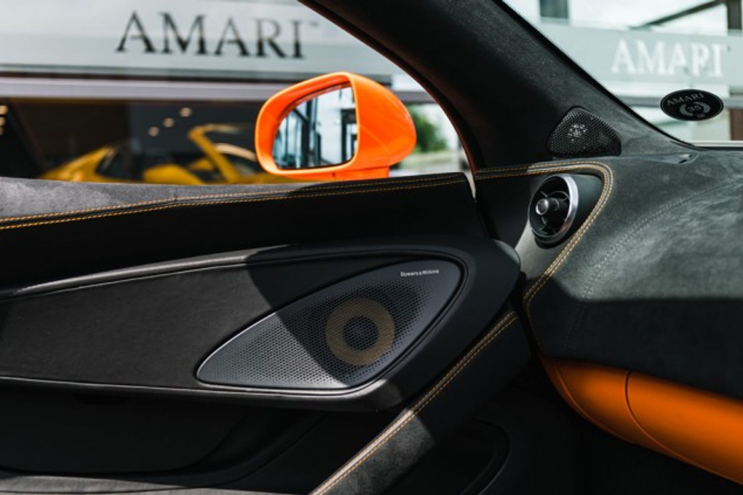 MCLAREN 570S V8 SSG CONVERTIBLE 3.8 V8 SSG 2DR SEMI AUTOMATIC