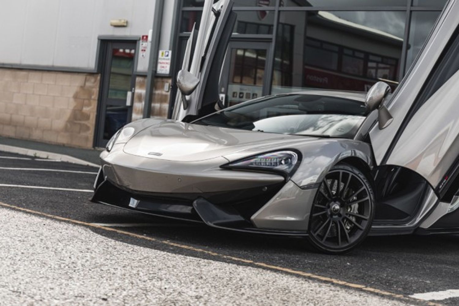 MCLAREN 570S COUPE S-A COUPE 3.8