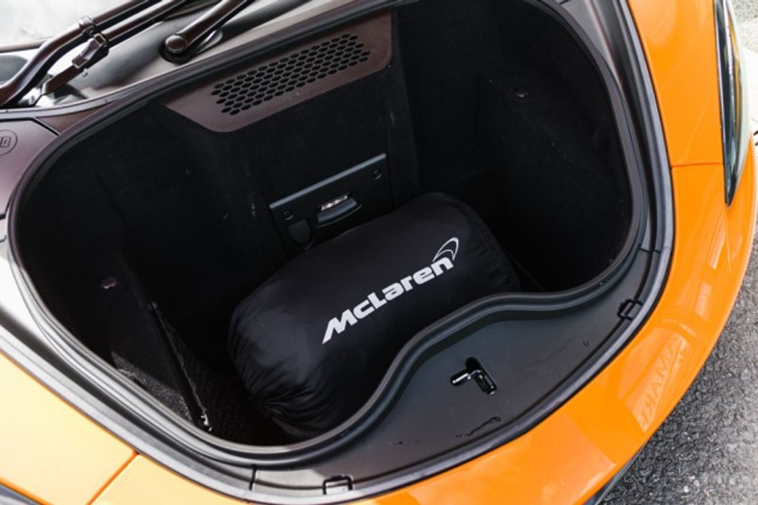 MCLAREN 570S V8 SSG CONVERTIBLE 3.8 V8 SSG 2DR SEMI AUTOMATIC