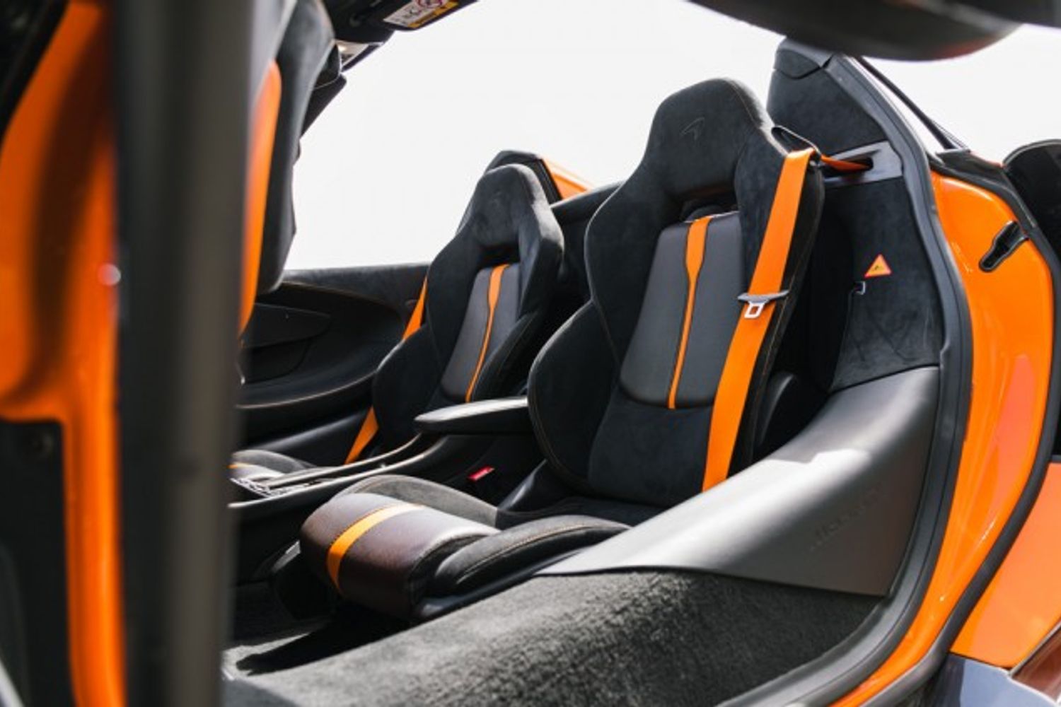 MCLAREN 570S V8 SSG CONVERTIBLE 3.8 V8 SSG 2DR SEMI AUTOMATIC