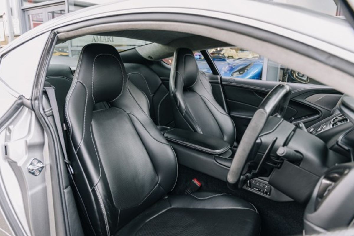 ASTON MARTIN VANQUISH COUPE 5.9 V12 2DR AUTOMATIC