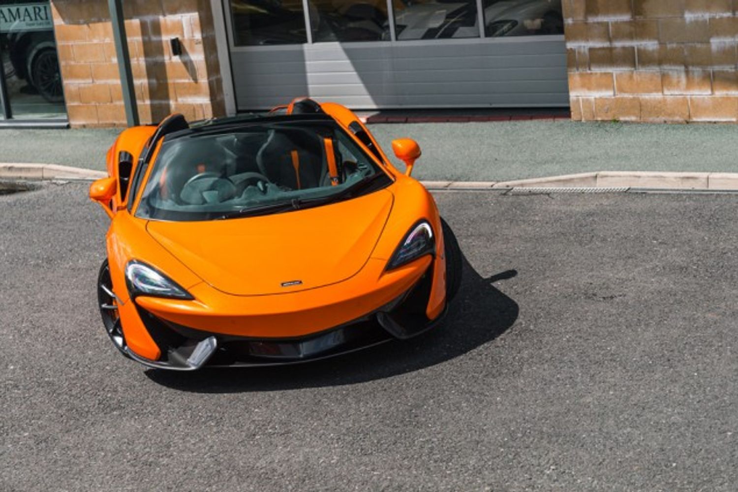 MCLAREN 570S V8 SSG CONVERTIBLE 3.8 V8 SSG 2DR SEMI AUTOMATIC