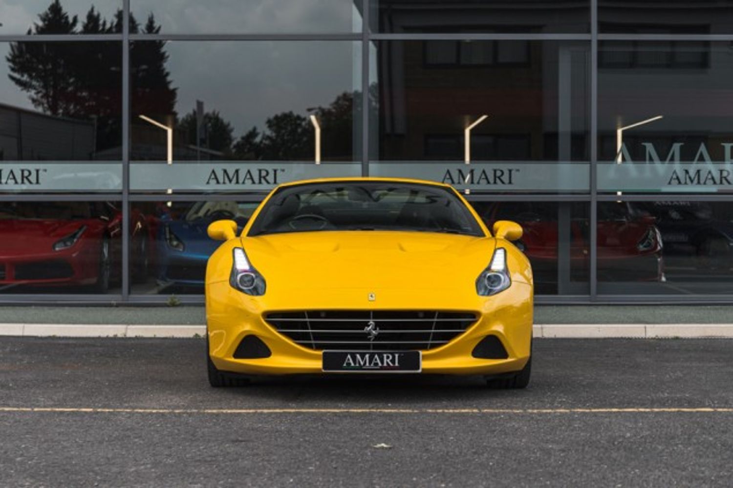FERRARI CALIFORNIA CONVERTIBLE 3.9 DD 2DR SEMI AUTOMATIC