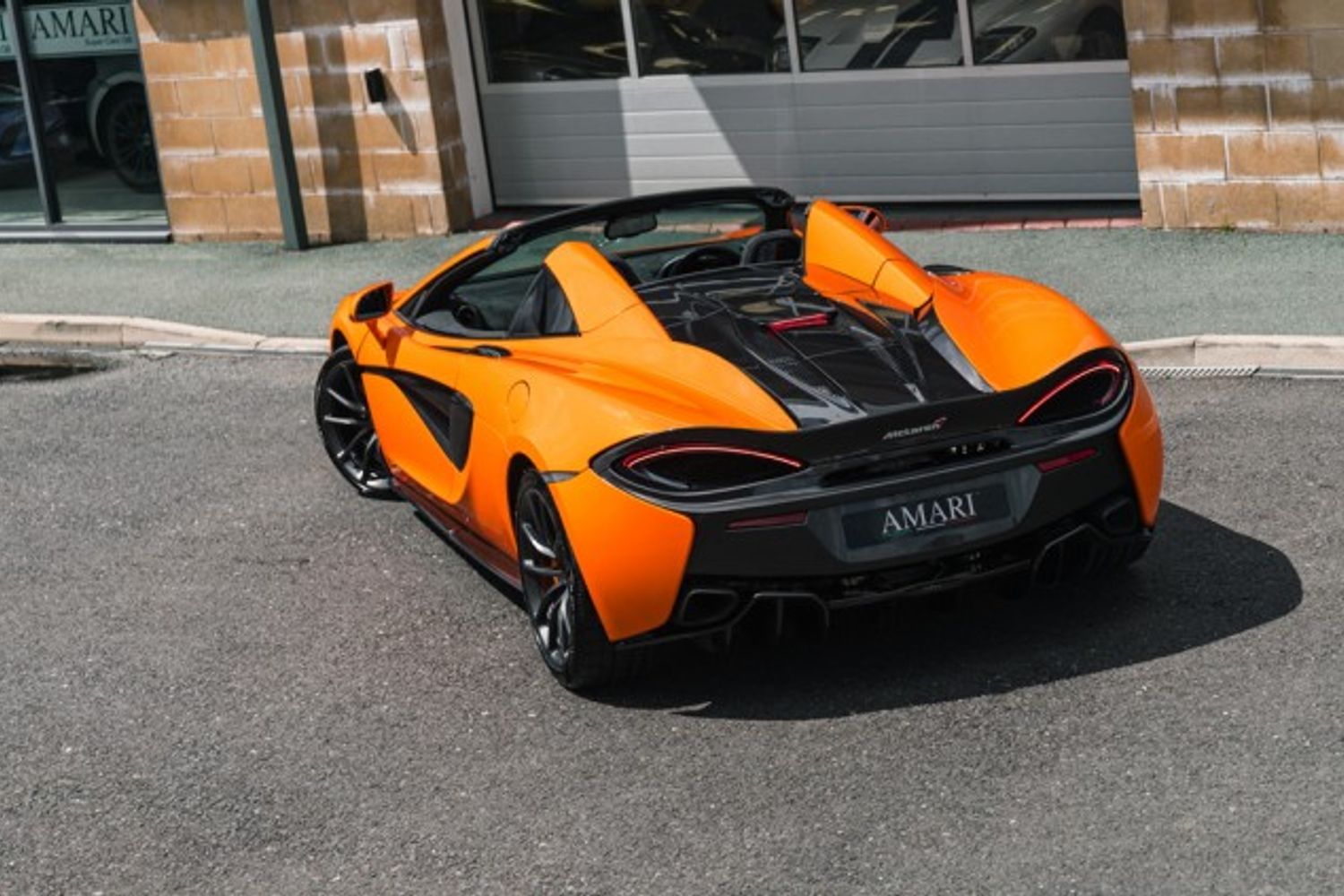 MCLAREN 570S V8 SSG CONVERTIBLE 3.8 V8 SSG 2DR SEMI AUTOMATIC