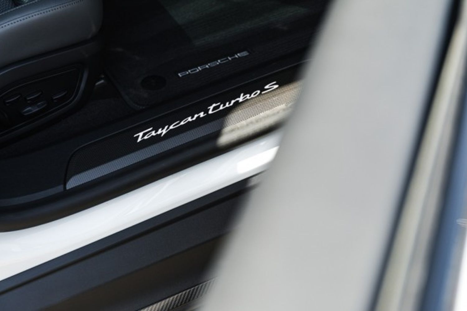 PORSCHE TAYCAN TURBO S ELECTRIC SALOON TURBO S 4DR AUTOMATIC