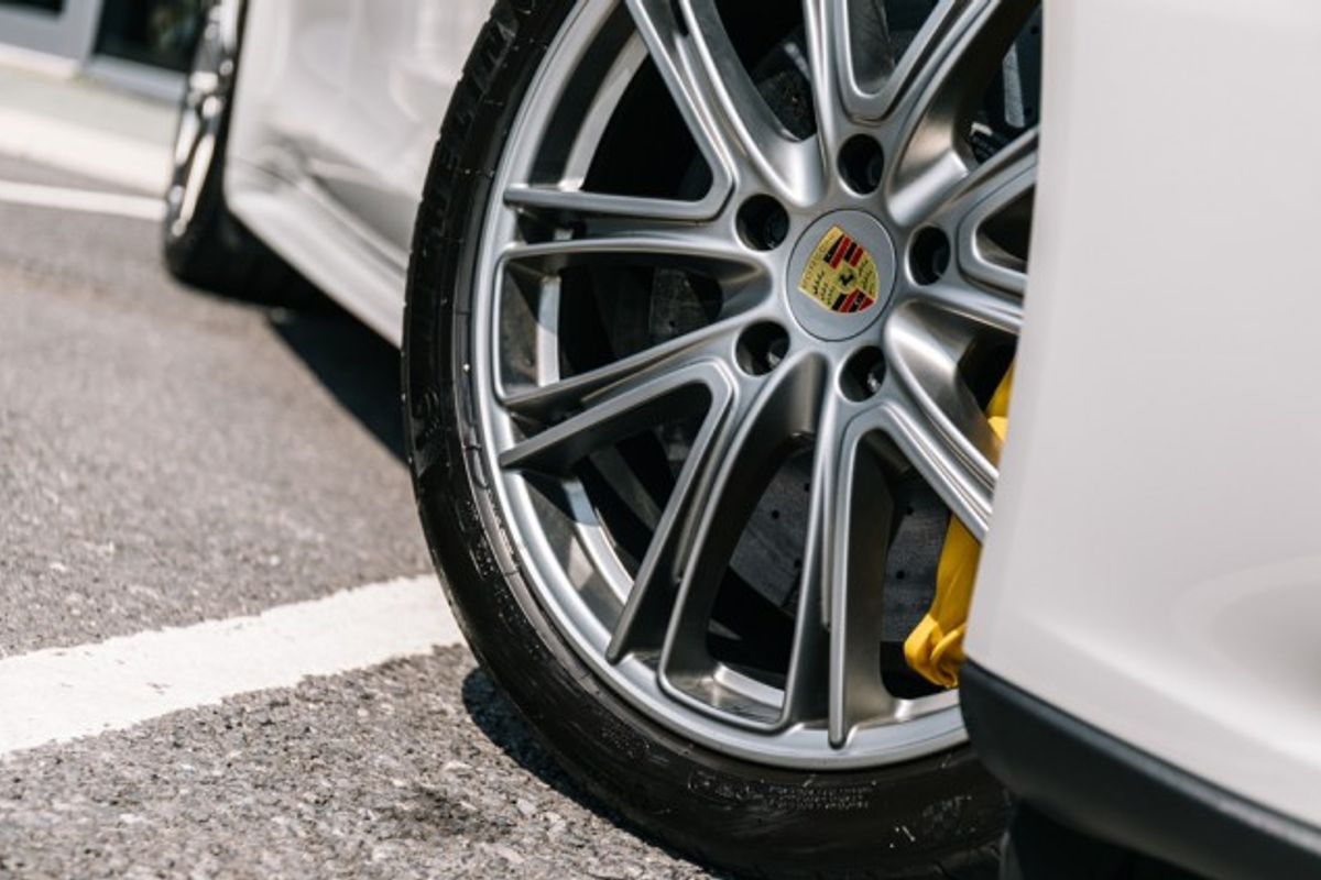 PORSCHE Panamera 4.0 V8 E-Hybrid 7.2 Wh Turbo S