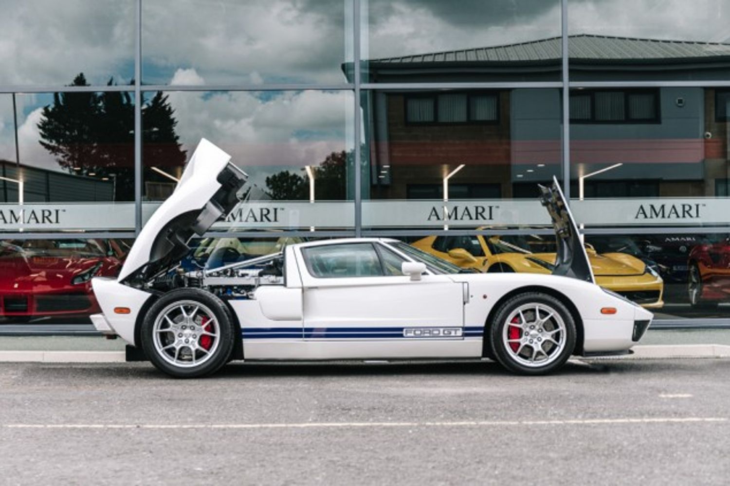 FORD GT COUPE 5.4