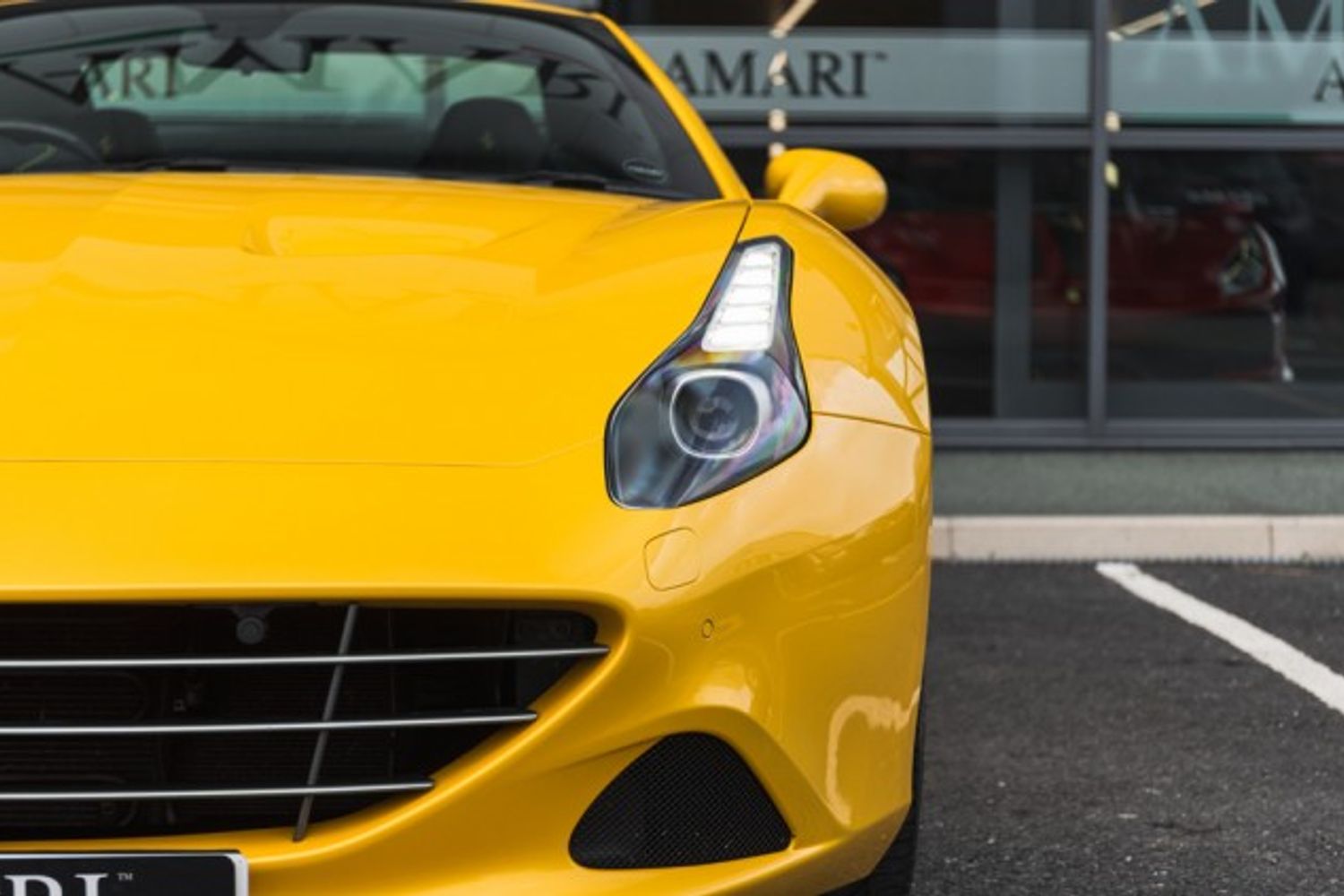 FERRARI CALIFORNIA CONVERTIBLE 3.9 DD 2DR SEMI AUTOMATIC