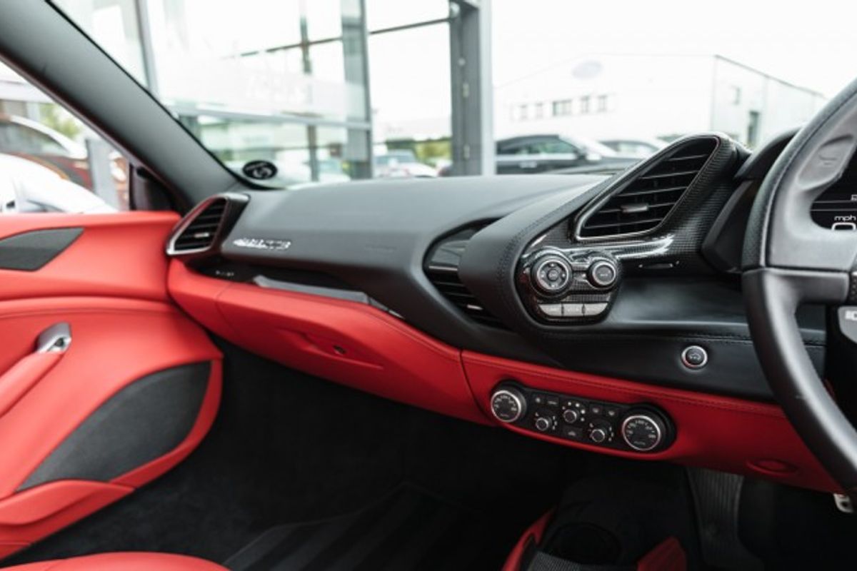 FERRARI 488 COUPE 3.9 GTB 2DR SEMI AUTOMATIC