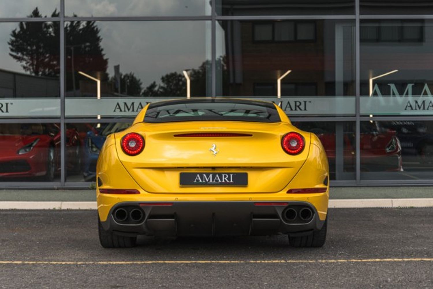 FERRARI CALIFORNIA CONVERTIBLE 3.9 DD 2DR SEMI AUTOMATIC