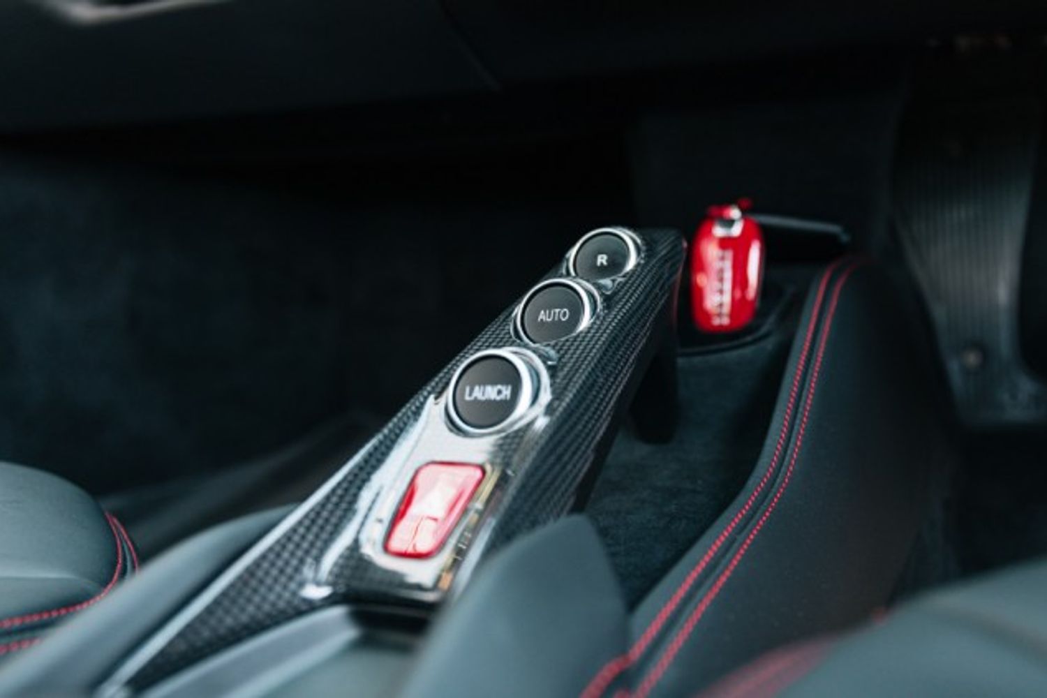 FERRARI F8 TRIBUTO COUPE 3.9 TRIBUTO 2DR SEMI AUTOMATIC