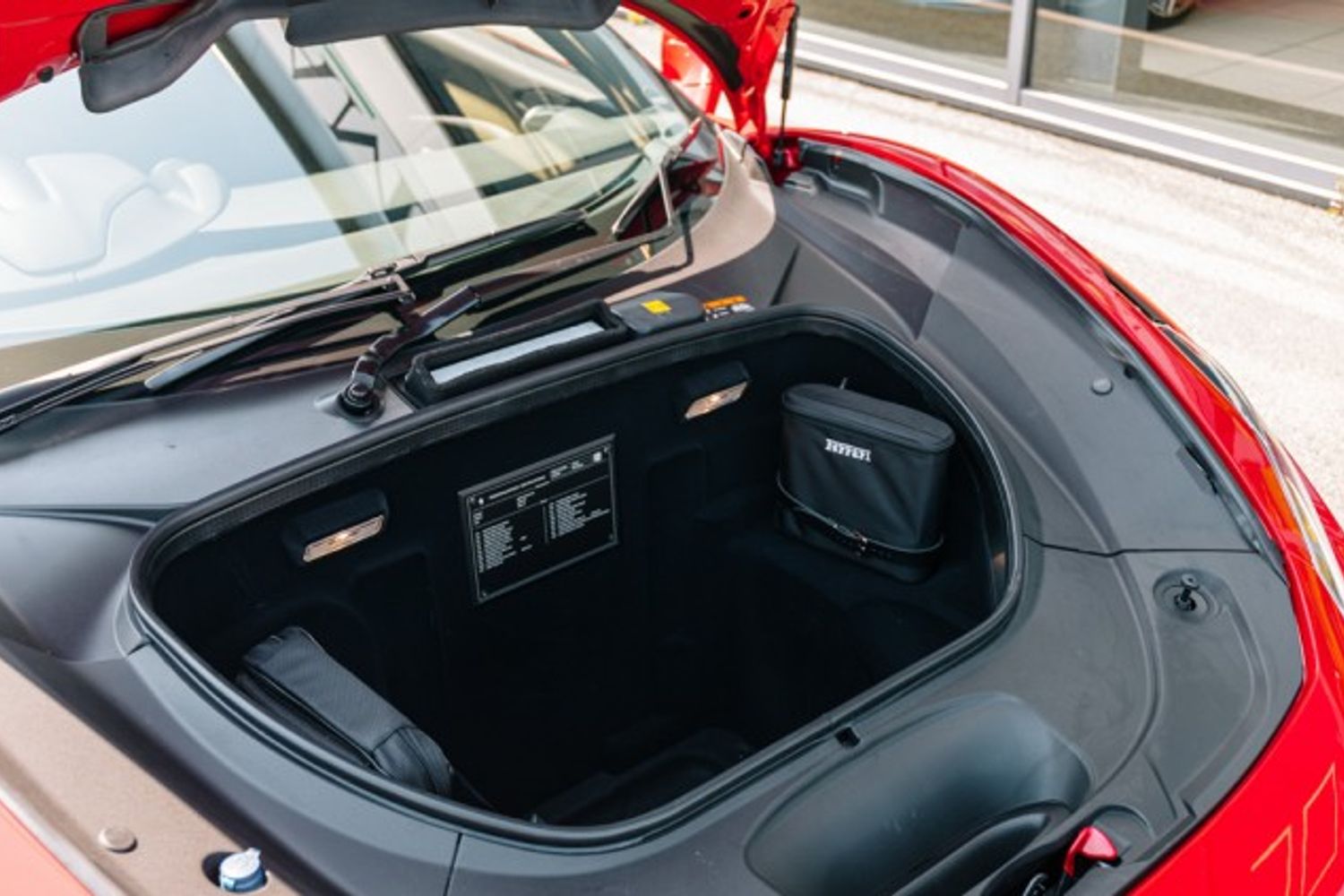 FERRARI F8 TRIBUTO COUPE 3.9 TRIBUTO 2DR SEMI AUTOMATIC