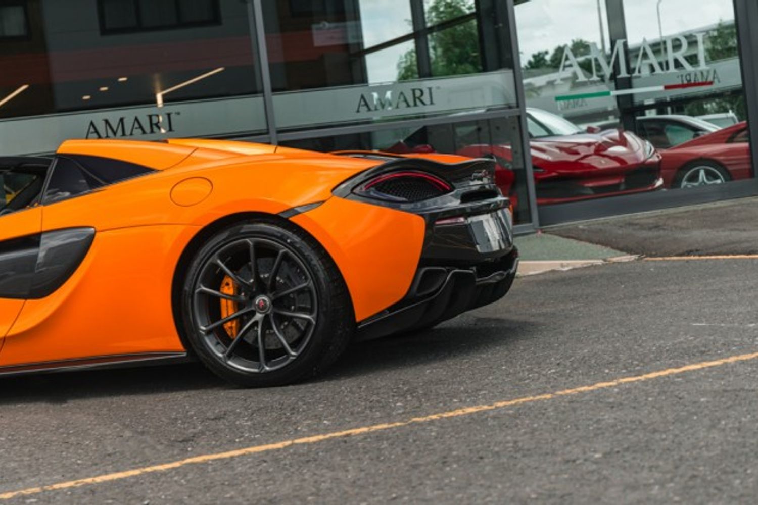 MCLAREN 570S V8 SSG CONVERTIBLE 3.8 V8 SSG 2DR SEMI AUTOMATIC