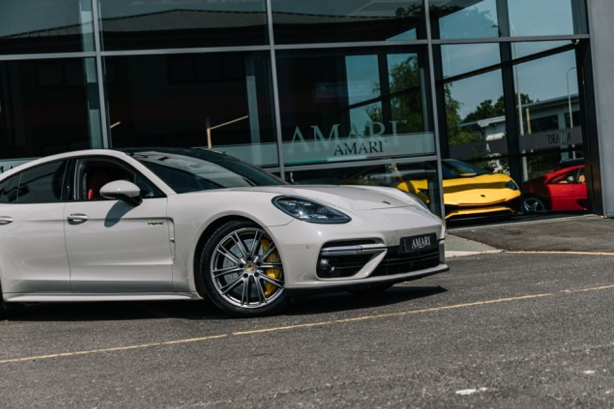 PORSCHE Panamera 4.0 V8 E-Hybrid 7.2 Wh Turbo S