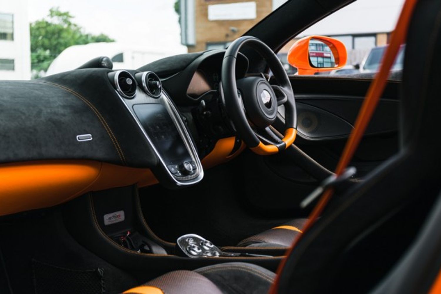 MCLAREN 570S V8 SSG CONVERTIBLE 3.8 V8 SSG 2DR SEMI AUTOMATIC