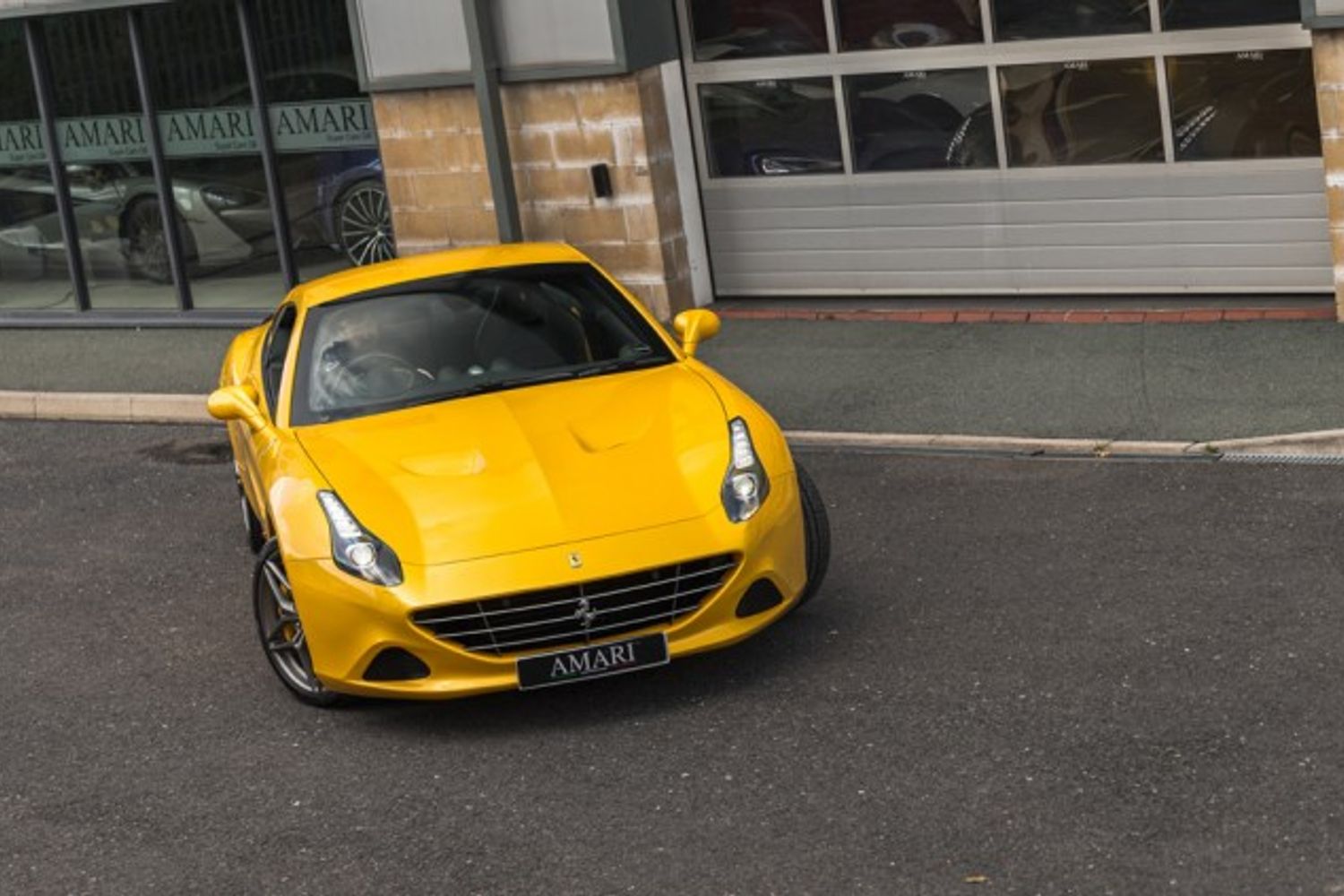 FERRARI CALIFORNIA CONVERTIBLE 3.9 DD 2DR SEMI AUTOMATIC