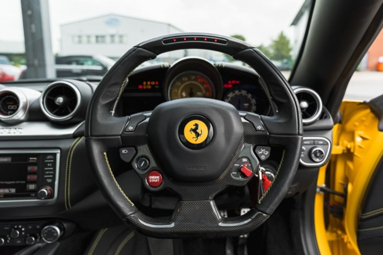 FERRARI CALIFORNIA CONVERTIBLE 3.9 DD 2DR SEMI AUTOMATIC