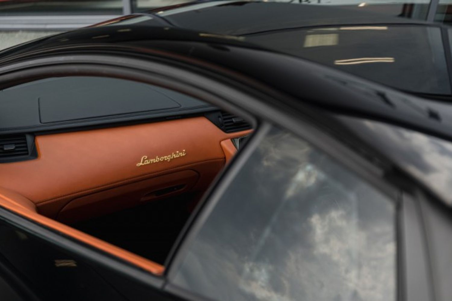 LAMBORGHINI AVENTADOR COUPE 6.5 MIURA 2DR SEMI AUTO