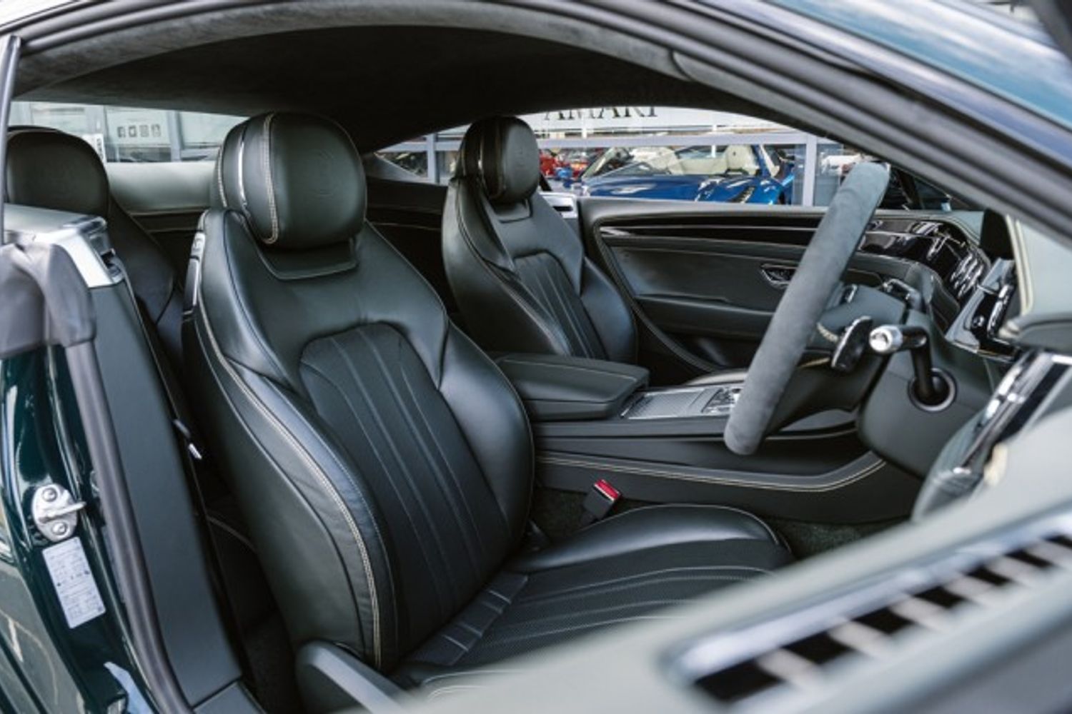 BENTLEY CONTINENTAL GT COUPE 6.0 GT Number 9 Edition