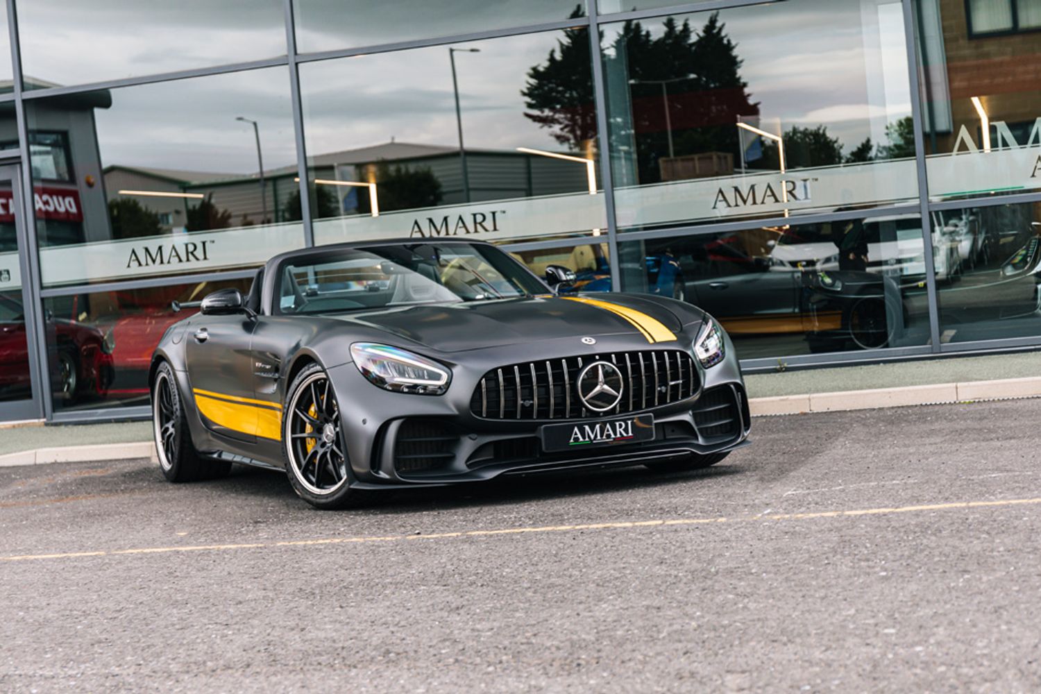 MERCEDES-BENZ GT AMG GT R CONVERTIBLE 4.0 AMG GT R 3DR AUTOMATIC
