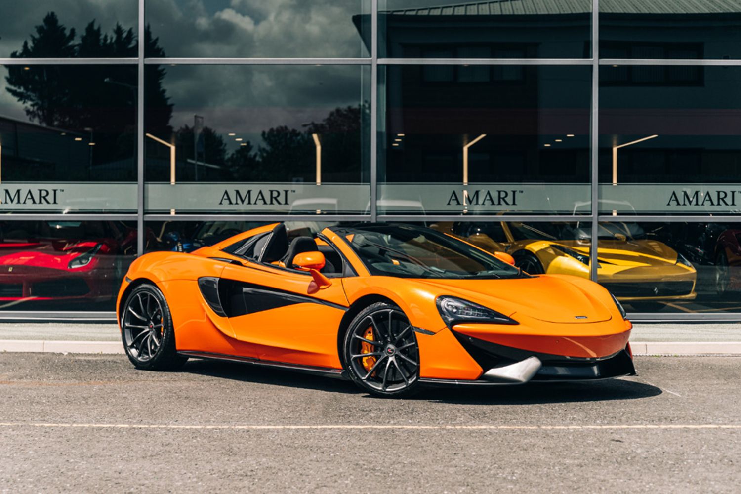 MCLAREN 570S V8 SSG CONVERTIBLE 3.8 V8 SSG 2DR SEMI AUTOMATIC