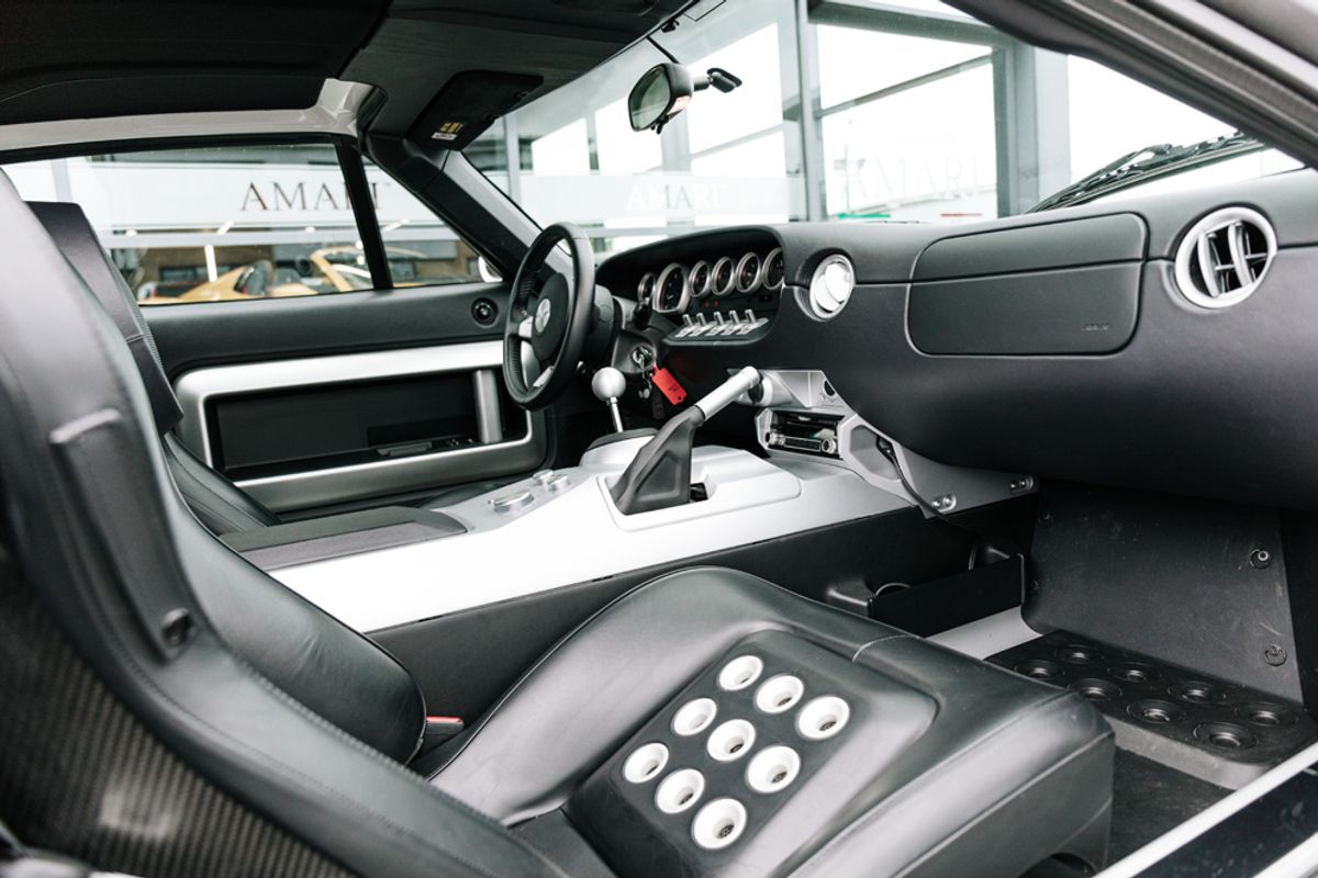 FORD GT COUPE 5.4