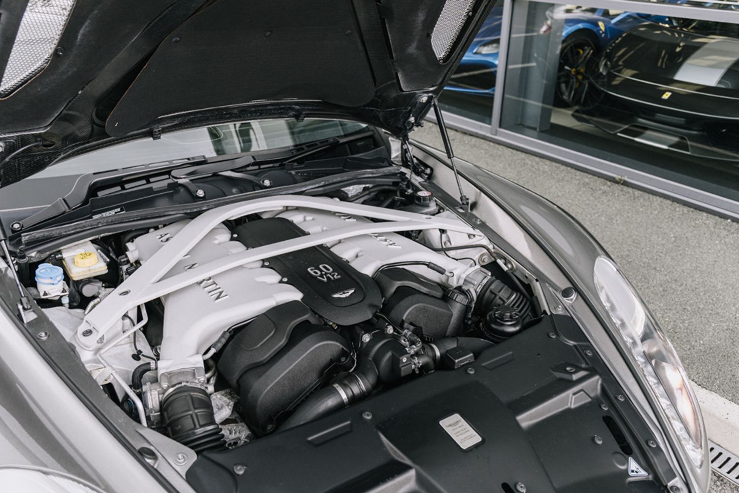 ASTON MARTIN VANQUISH COUPE 5.9 V12 2DR AUTOMATIC