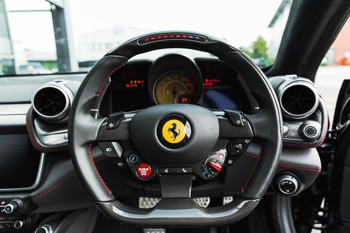 Ferrari GTC4 Lusso 6.3 V12