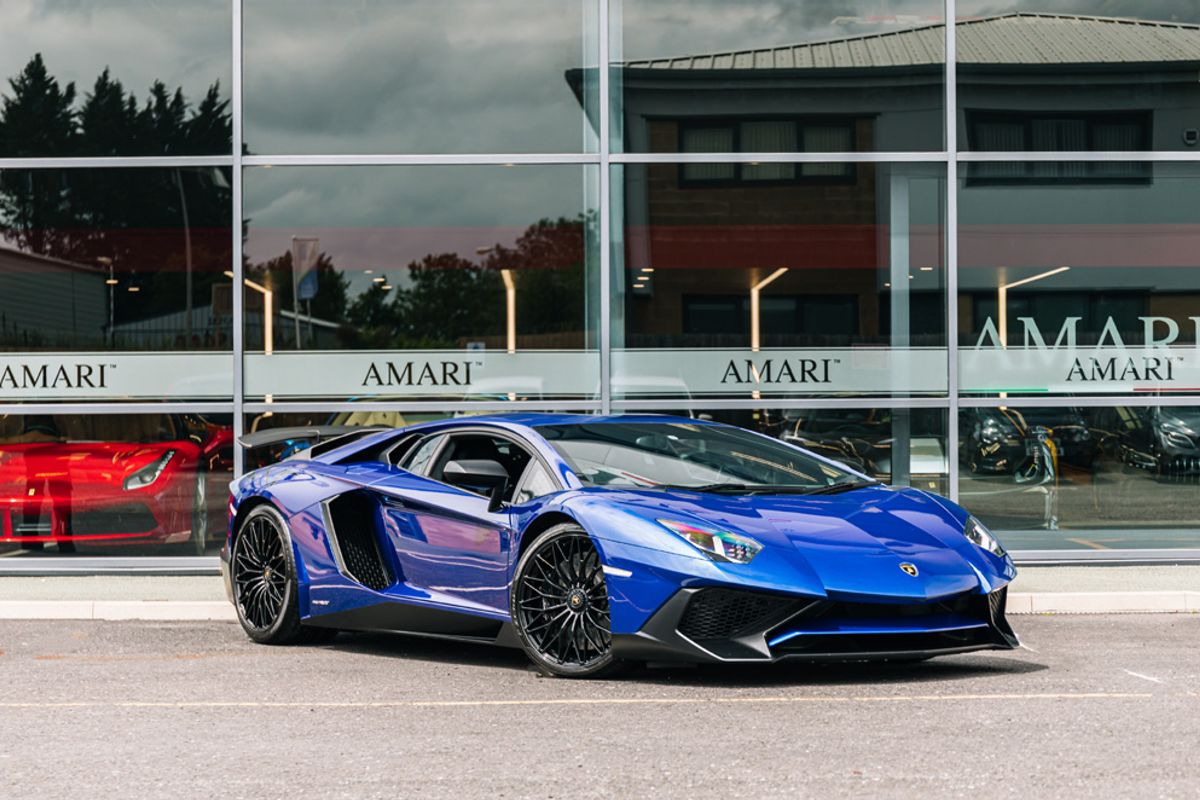LAMBORGHINI AVENTADOR COUPE 6.5 LP 750-4 SUPERVELOCE 2DR SEMI AUTOMATIC