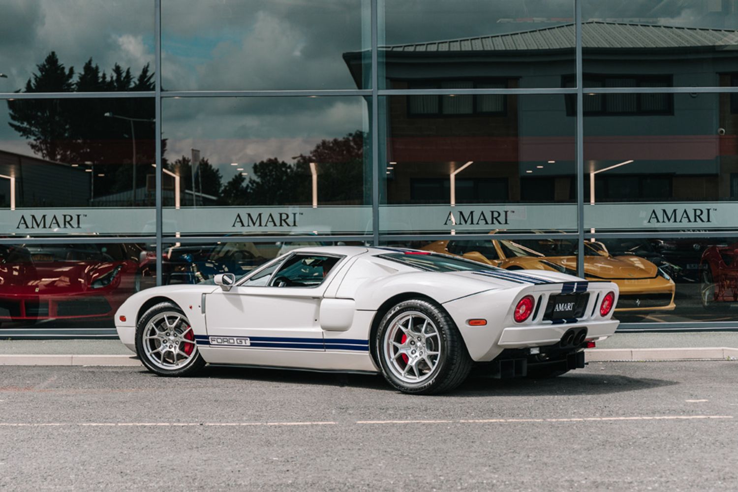FORD GT COUPE 5.4