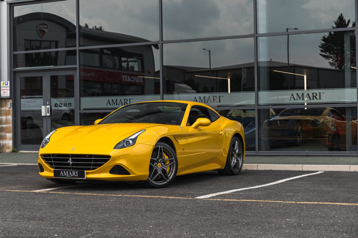 FERRARI CALIFORNIA CONVERTIBLE 3.9 DD 2DR SEMI AUTOMATIC