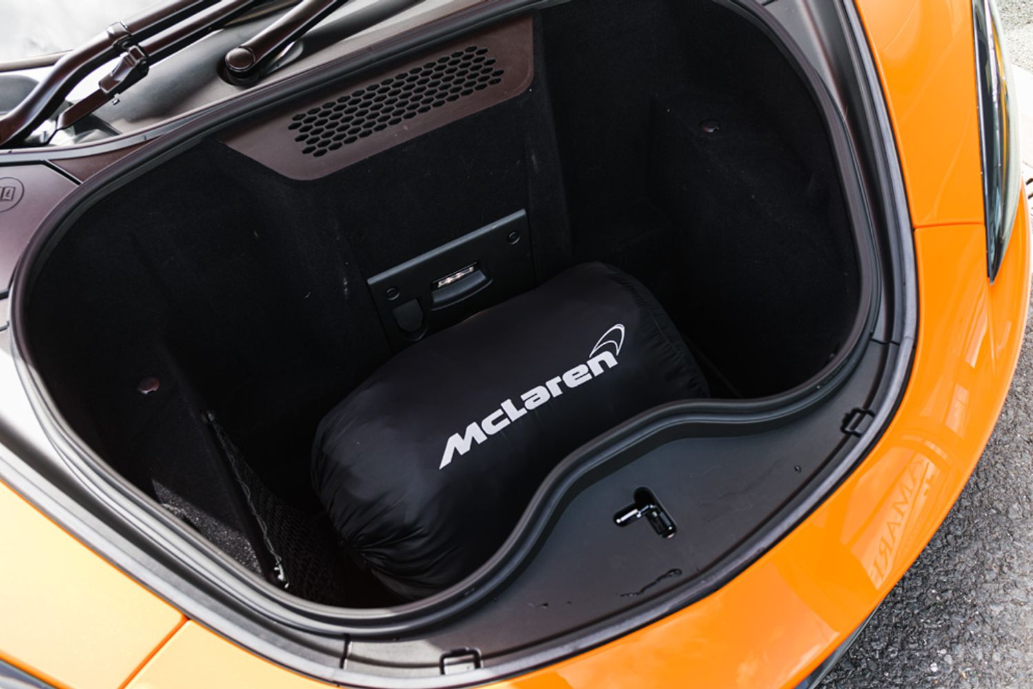 MCLAREN 570S V8 SSG CONVERTIBLE 3.8 V8 SSG 2DR SEMI AUTOMATIC